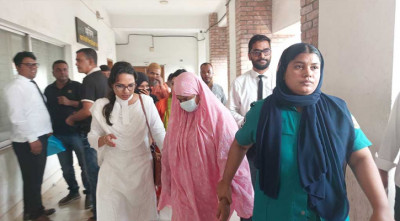 বান্ধবীসহ ঢাবি ছাত্রীকে মারধর: হোস্টেল ম্যানেজার রাজিয়ার জামিন