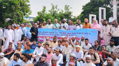 শিক্ষকদের অবস্থান কর্মসূচি চলবে কেন্দ্রীয় শহীদ মিনারে