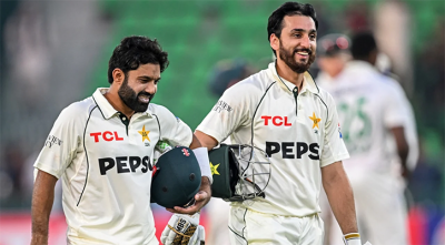 ইমাম-মাসুদের শতরানের জুটির পর রিজওয়ান-সালমানে পাকিস্তানের প্রতিরোধ