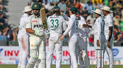 বাবর আজমকে নিয়ে মন্তব্যে বিতর্কে রমিজ রাজা