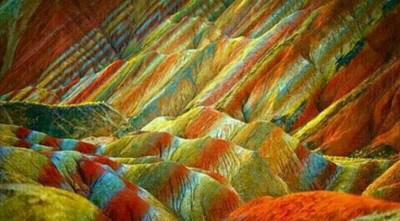 রঙিন পর্বতমালা আলাদাগলার: ইরানের এক অনন্য বিস্ময়