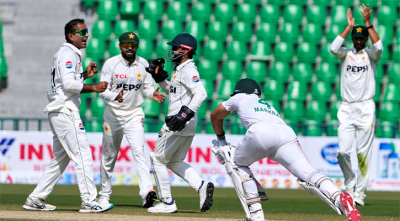 নোমানের ক্যারিয়ার সেরা বোলিংয়ে পাকিস্তানের জয়