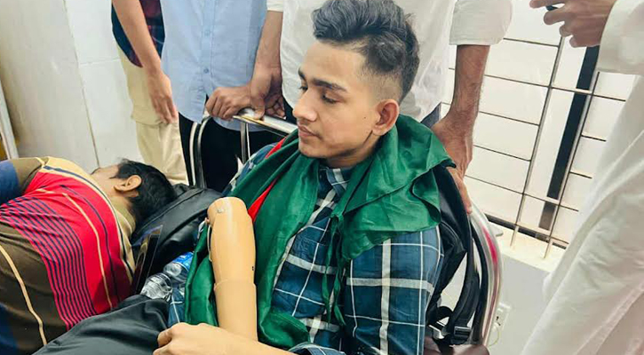 সংসদ ভবন এলাকায় সংঘর্ষে আহত ২০ ‘জুলাইযোদ্ধা’ ঢামেকে