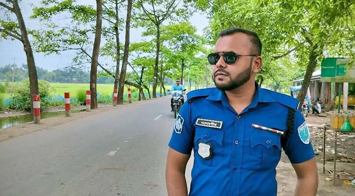 ছুটি কাটাতে এসে প্রাইভেটকারের ধাক্কায় পুলিশ সদস্য নিহত