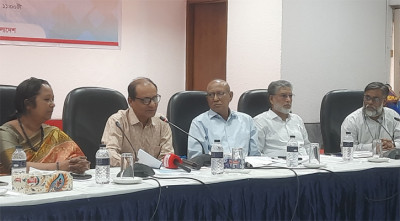 তামাককে নেশাজাতীয় পণ্যের তালিকায় আনা দরকার: ডা. বিধান রঞ্জন